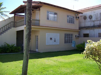 ALUGO CASA TEMPORADA SAQUAREMA - RJ. PROXIMO...
