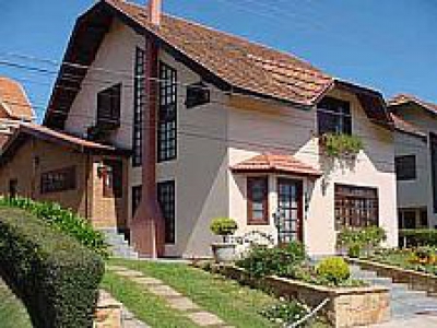 CASA TEMPORADA CAMPOS DO JORDÃO - SP. CONDOMÍNIO...