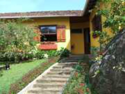 CASA TEMPORADA ITAIPAVA. 3 SUÍTES, PISCINA,...