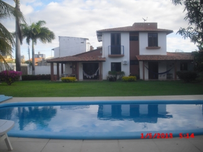 CASA TEMPORADA ARACAJÚ. 5 SUÍTES, PISCINA...