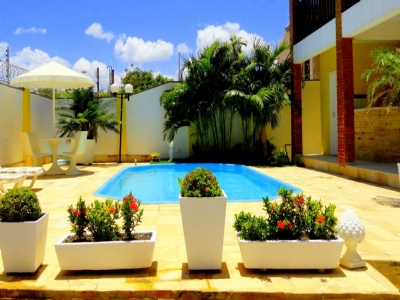 CASA PARA TEMPORADA AQUIRAZ. LINDA CASA EXECUTIVA...