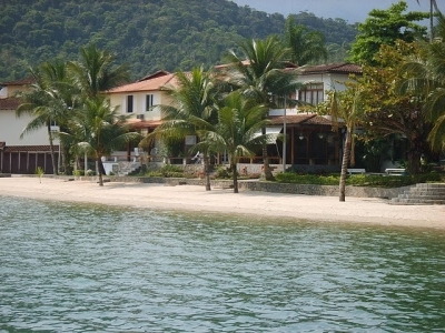 CASA PARA TEMPORADA ANGRA DOS REIS. EM CONDOMÍNIO...