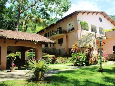 ALUGUE TEMPORADA UBATUBA - SÍTIO DE LUXO...