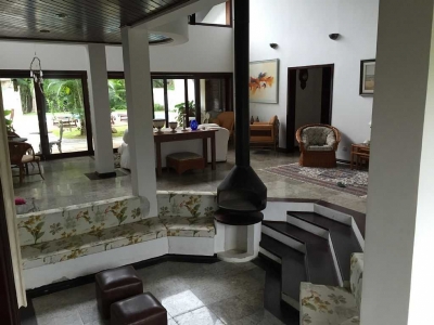 CASA NA PRAIA PARA ALUGAR BERTIOGA  COM PISCINA