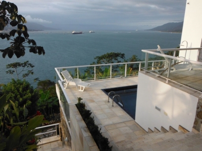 CASA NA PRAIA PARA ALUGAR ILHABELA. MARAVILHOSA!!!