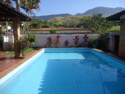 CASA PARA TEMPORADA SÃO SEBASTIÃO A 100...