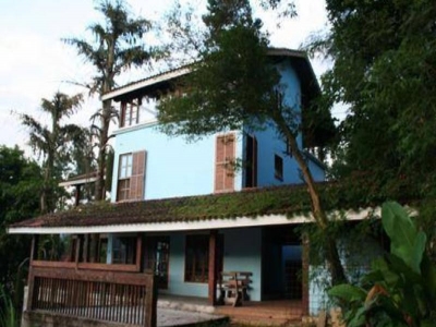 CASA TEMPORADA UBATUBA AMPLA E ACONCHEGANTE