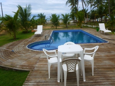 CASA PARA TEMPORADA ILHEUS - BA. DE FRENTE...