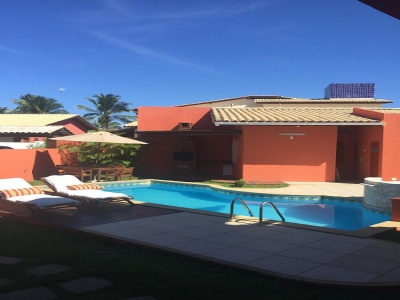 CASA NA PRAIA PARA ALUGAR GUARAJUBA. 4 SUÍTES,...