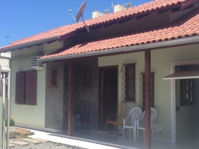 CASA PARA ALUGUEL POR TEMPORADA PORTO BELO...