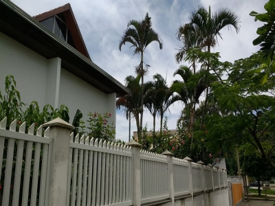 CASA PARA ALUGUEL POR TEMPORADA MATINHOS...