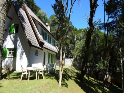 CASA PARA ALUGUEL DE TEMPORADA MONTE VERDE...