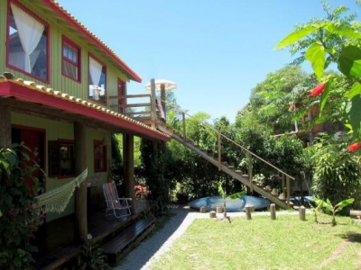 CASA PARA ALUGUEL POR TEMPORADA IMBITUBA...