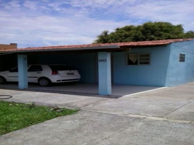 CASA NA PRAIA PARA ALUGAR TORRES - RJ