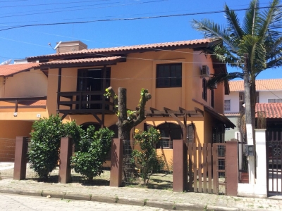 ALUGO POR TEMPORADA BOMBINHAS-SC