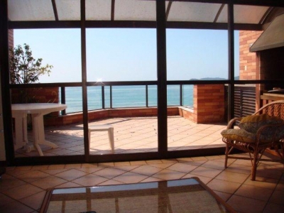 ALUGA-SE APARTAMENTO EM UBATUBA-SP