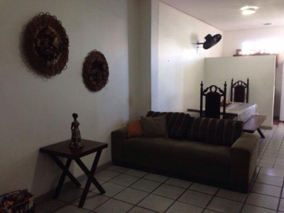 ALUGA-SE CASA MACEIÓ-AL