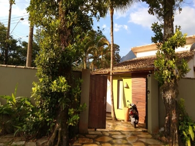 CASAS PARA F
