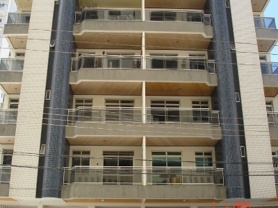 ALUGO POR TEMPORADA GUARAPARI -ES